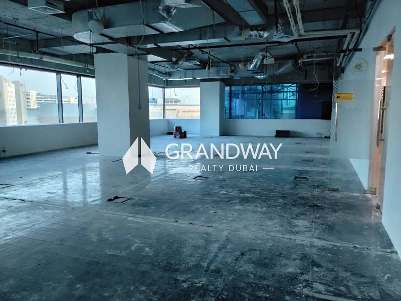 5 Spacious Office I Included Dewa Chiller I Vacant — photo 5