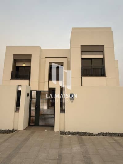 6 Slaapkamers Villa te Huur in Al Shamkha, Abu Dhabi - WhatsApp Image 2026-09-29 at 10.40. 13 AM. jpeg 6 Slaapkamers Villa te Huur in Al Shamkha, Abu Dhabi - WhatsApp Image 2026-09-29 at 10.40. 13 AM. jpeg