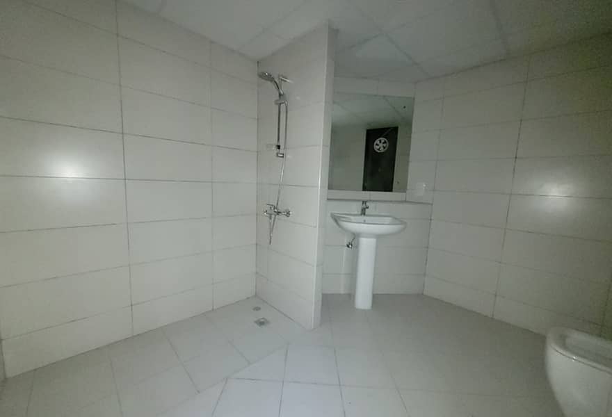 4 Modern 2BR+ Study | Prime Location | Zabeel — photo 4