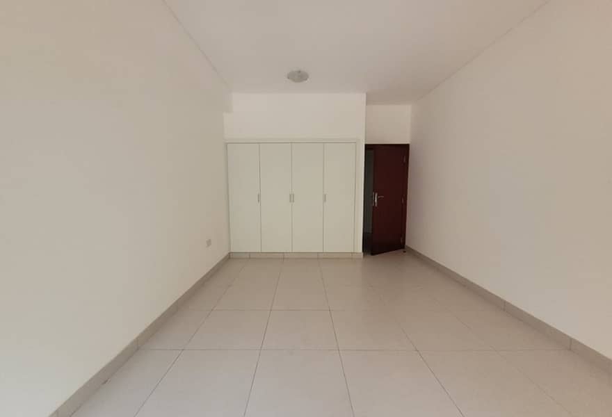 5 Spacious 2BR | Zabeel I Vacant — photo 5