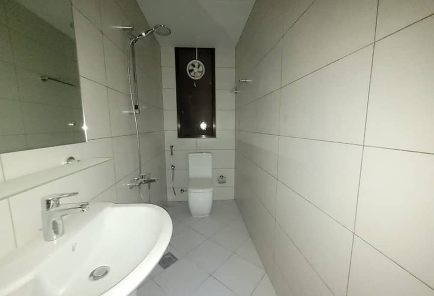 7 Spacious 2BR | Zabeel I Vacant — photo 7