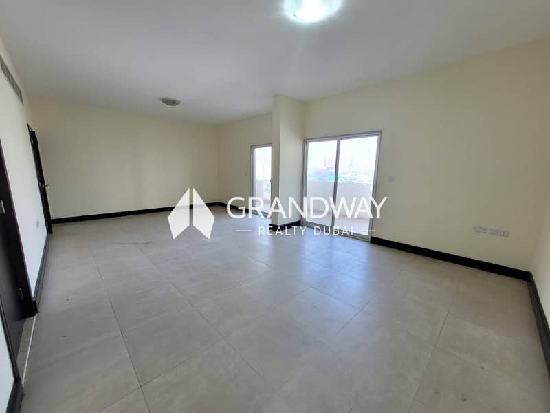 5 Bright Apartment | Spacious Layout | Al Muraqqabat — photo 5