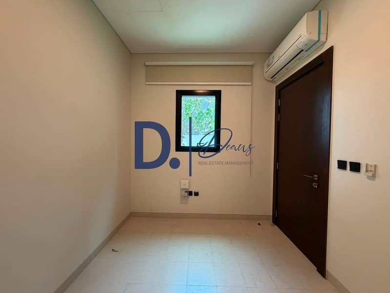 18 WhatsApp Image 2026-09-28 at 2.37. 00 PM (1). jpeg