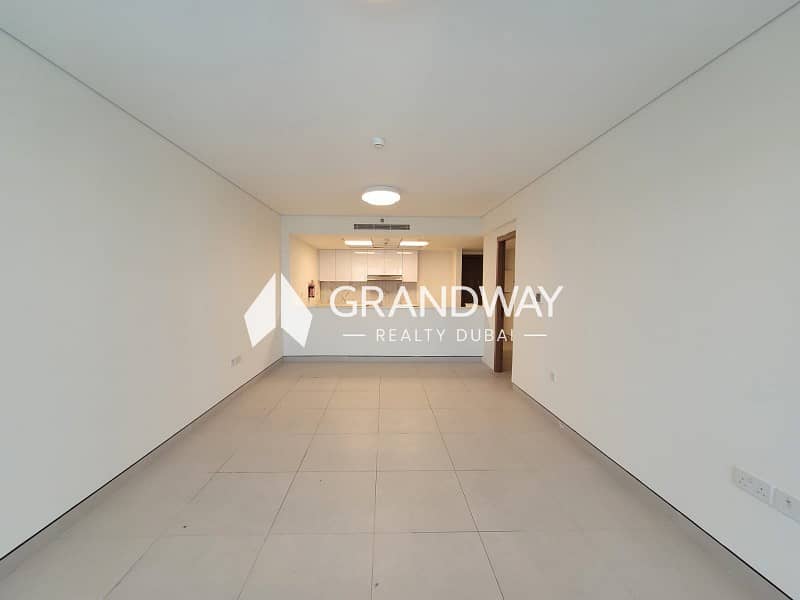 10 Spacious 2BR I Well-Maintained I Vacant — photo 10