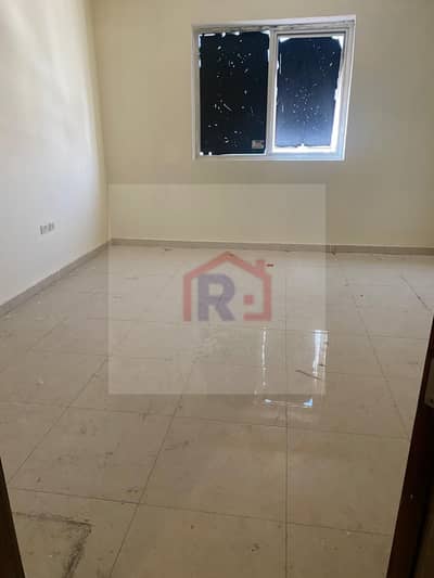 Labour Camp for Rent in Musaffah, Abu Dhabi - IMG-20251010-WA0000. jpg Labour Camp for Rent in Musaffah, Abu Dhabi - IMG-20251010-WA0000. jpg