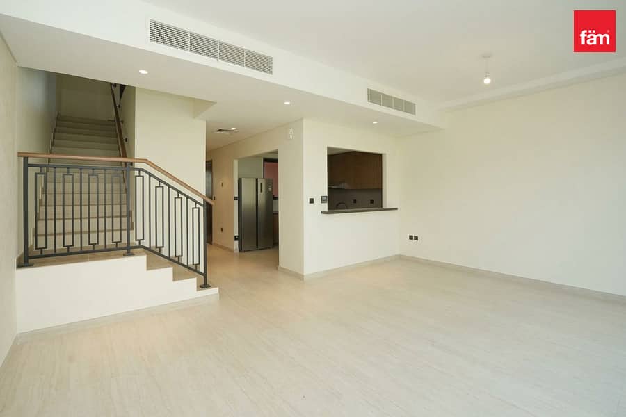 Single Row Genuine Offer Spacious Single Row Genuine Offer Spacious