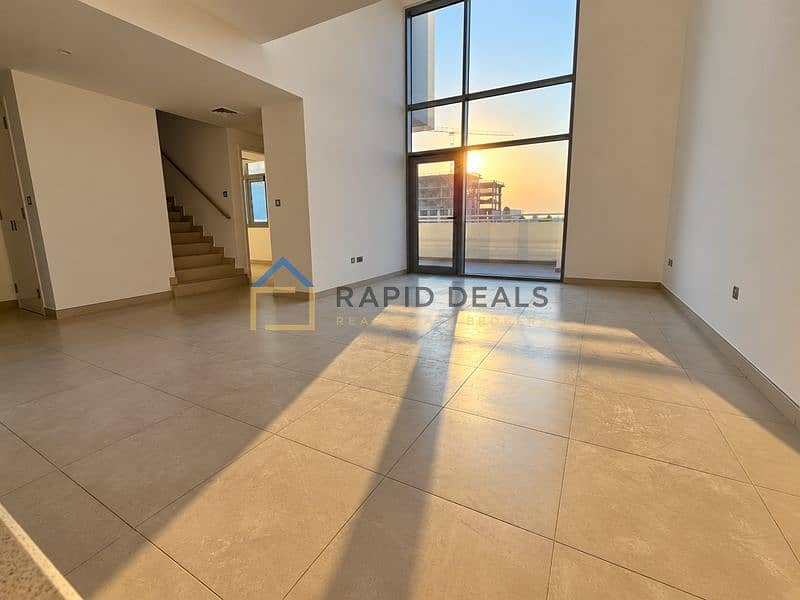 1 Month Free | Single Row Unit | 3BR + Study 1 Month Free | Single Row Unit | 3BR + Study