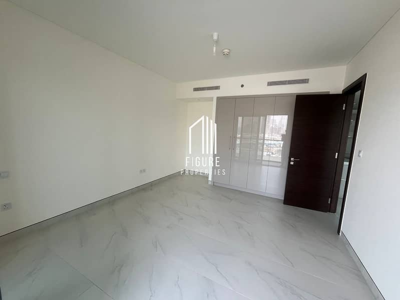 2BR Apartment (massive storage) Lower Floor - Downtown Skyline View 2BR Apartment (massive storage) Lower Floor - Downtown Skyline View