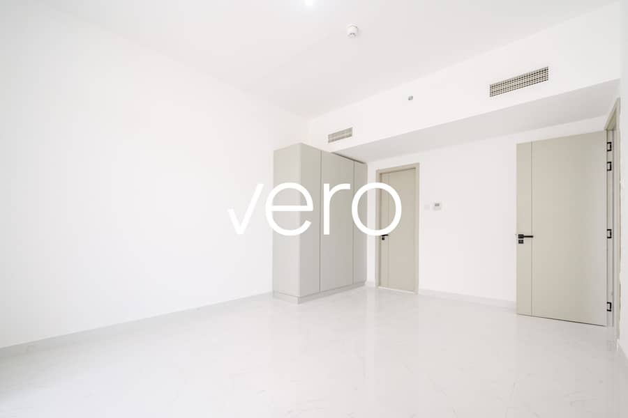 23 Photo 23