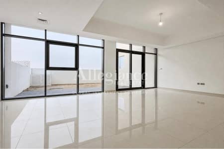 3 Slaapkamers Townhouse te Huur in DAMAC Hills 2 (Akoya by DAMAC), Dubai - Rijwoning in DAMAC Hills 2 (Akoya by DAMAC)，Janusia, 3 slaapkamers, 120000 AED - 16674032