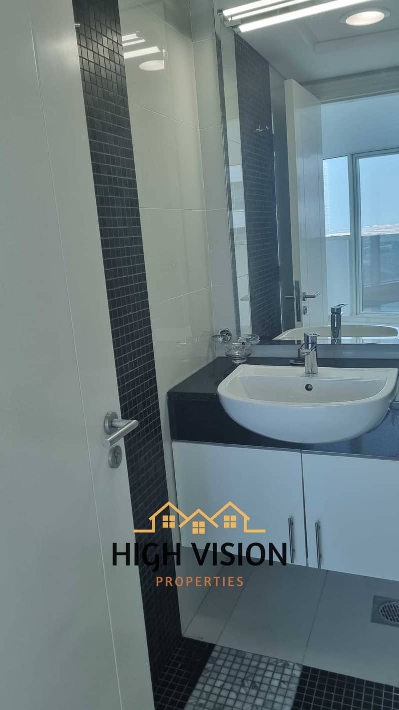 11 15 - MB1205 Master Bathroom 1. jpg