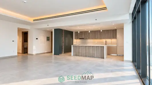 High-Floor 4BR Corner Apartment, Laurel, Central Park, City Walk