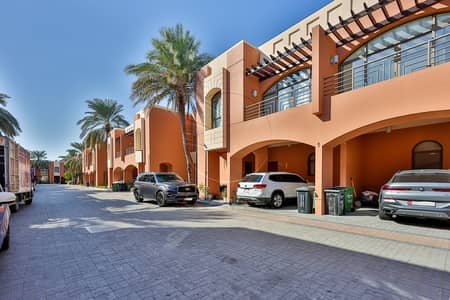 5 habitaciones Villa para en Alquiler en Rabdan, Abu Dhabi - 021A6416. jpg