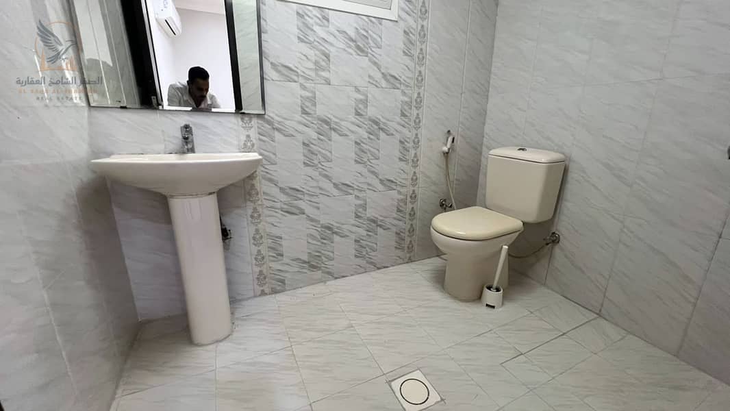 5 apartment-for-rent-property-04. jpg