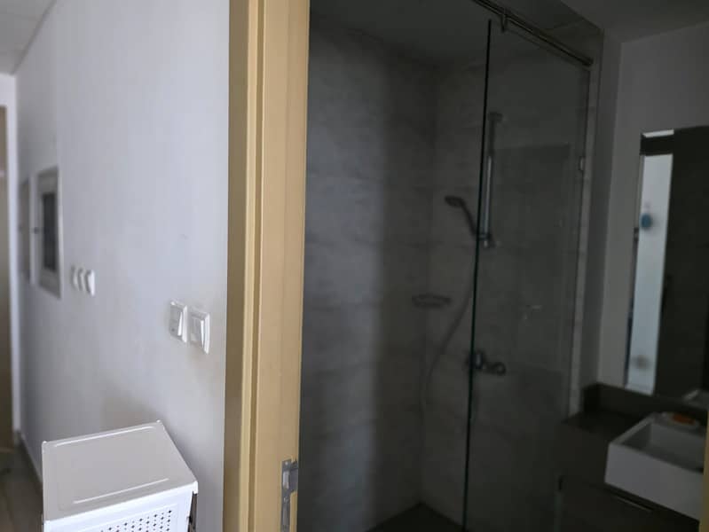 12 WhatsApp Image 2026-09-29 at 13.42. 15 (2). jpeg