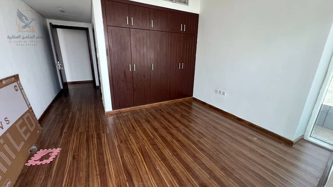 7 apartment-for-rent-property-02. jpg