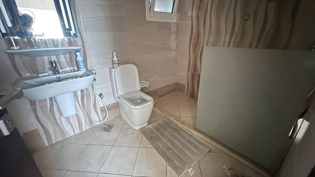 12 apartment-for-rent-property-04. jpg