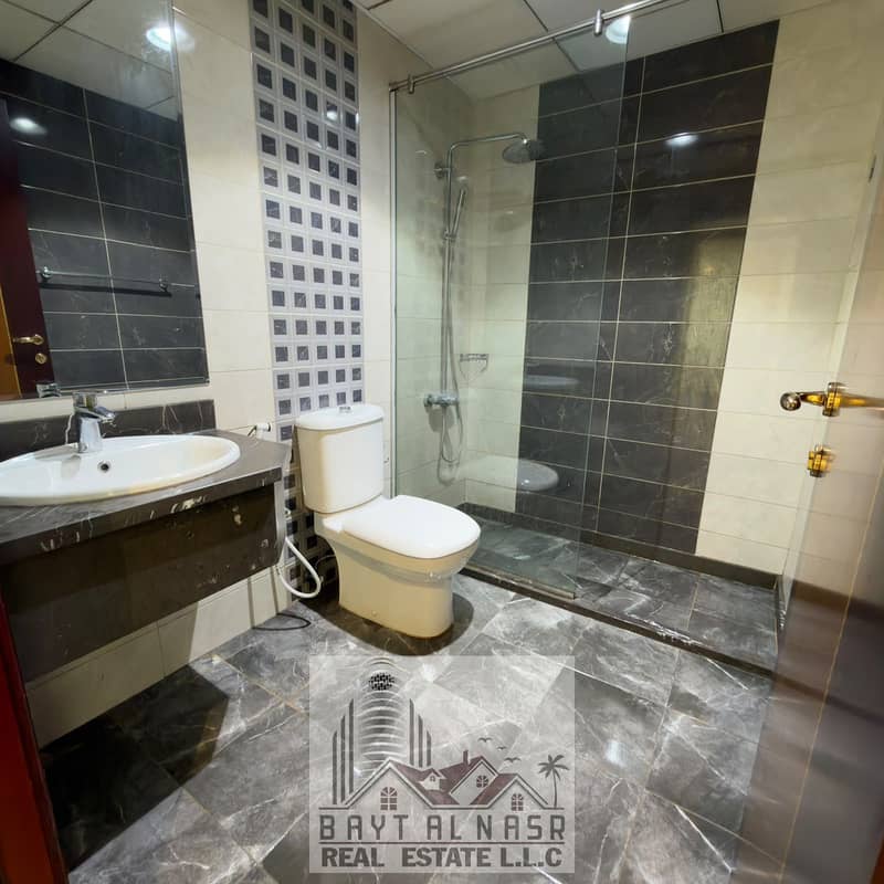 10 master room washroom. jpeg