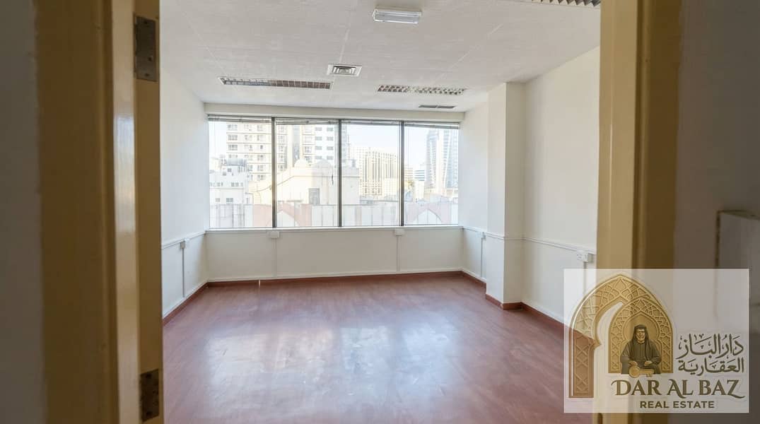 4 Enhancing_real_estate_photograph_20260910022303. jpeg