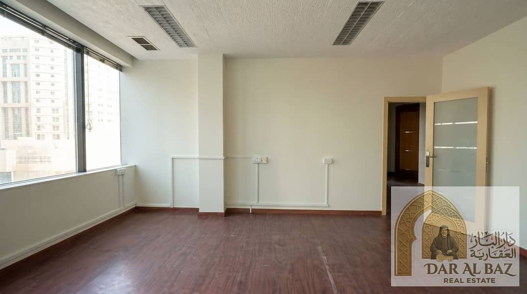 6 Enhancing_real_estate_listing_ph…_20260910021446. jpeg