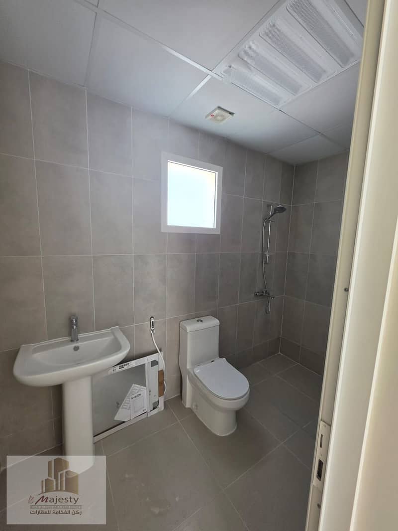6 2c0ce80a-ab79-46e1-ab3e-90e5aca968d1. jpg