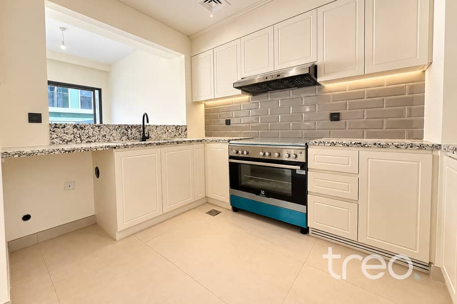 7 Kitchen_J496_Costa_Brava_1__Damac_Lagoons. jpg