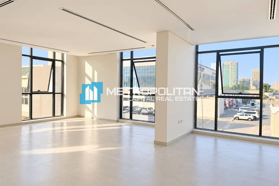 Prime Location | Commercial Villa | 5 BR w/ Maids Prime Location | Commercial Villa | 5 BR w/ Maids