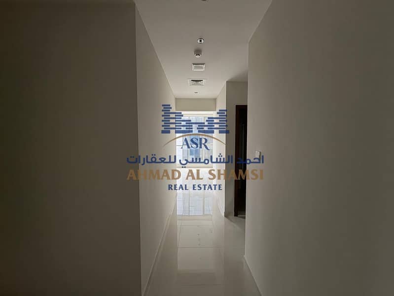 13 35ee88ee-8646-4b1a-bbbb-1bef9baa9437. jpg