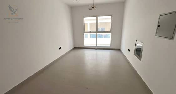 Estudio para en Alquiler en Al Tallah 2, Ajman - ستديو-للا-يجار-ستديو-غرف-عجمان-التله-2-صورة-العقار-05. jpg Estudio para en Alquiler en Al Tallah 2, Ajman - ستديو-للا-يجار-ستديو-غرف-عجمان-التله-2-صورة-العقار-05. jpg