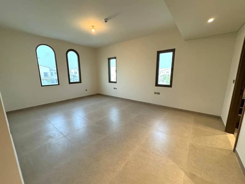 4 room1. jpg