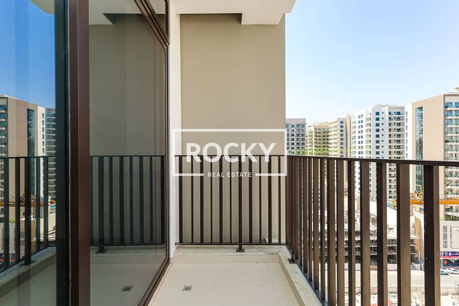 12 JVC - 007 Building - Residence-5605. jpg