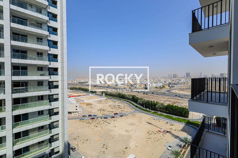 13 JVC - 007 Building - Residence-5609. jpg