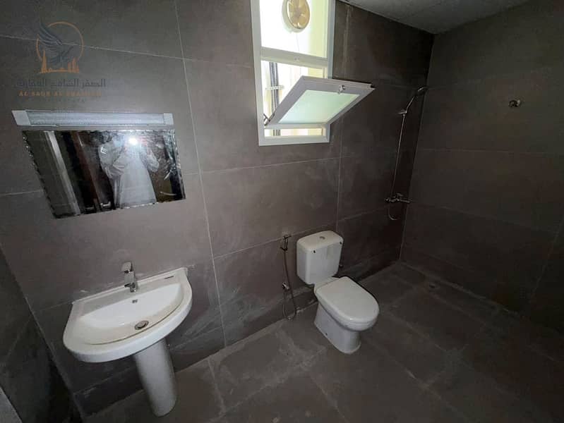 13 apartment-for-rent-property-01. jpg