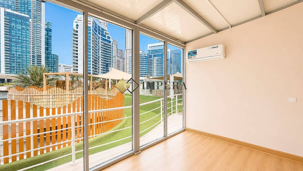 Villa in Dubai Marina, 1650000 AED - 16681009 Villa in Dubai Marina, 1650000 AED - 16681009