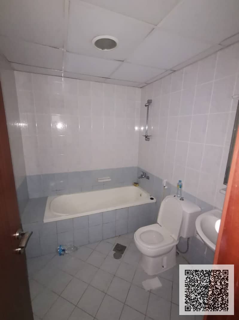 13 f0cb8b6b-654d-43ac-865d-028c8a5aec17. jpg