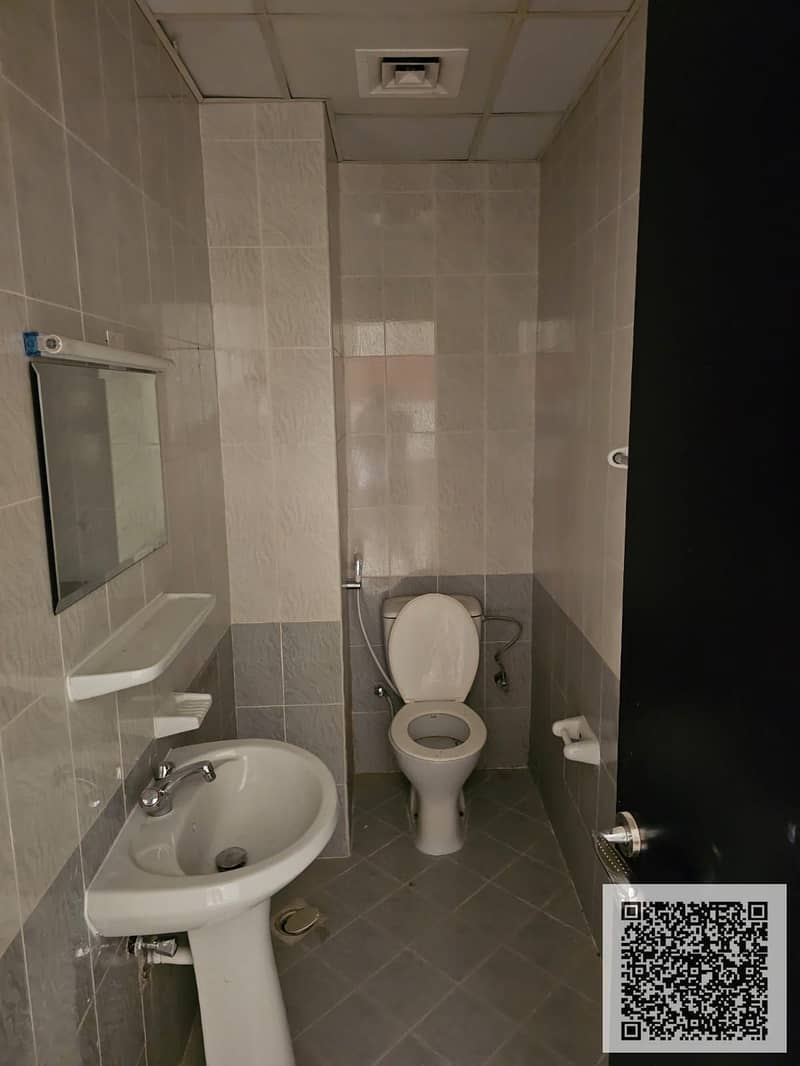 12 50cd4693-ee8c-4a65-9339-1ec1080c56a9. jpg
