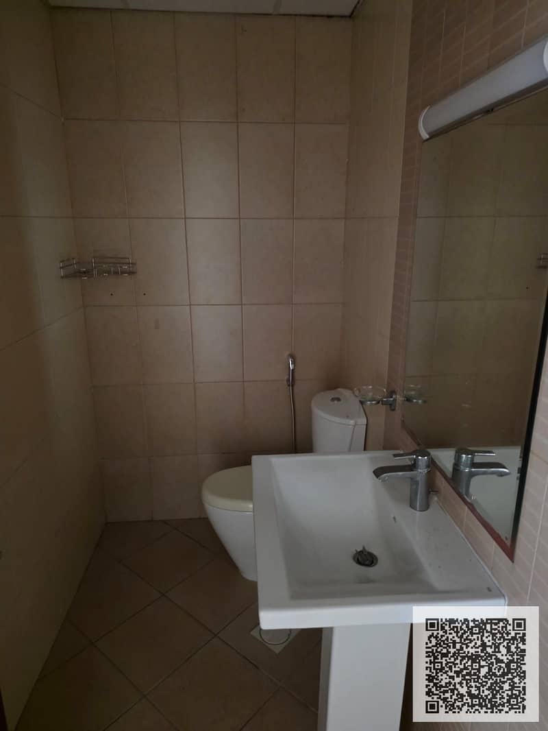 6 697db7ac-3e0d-41f5-af81-7646ae96d553. JPG