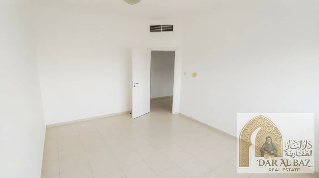 7 Real_estate_photo_enhancement_in…_20260921042730. jpeg