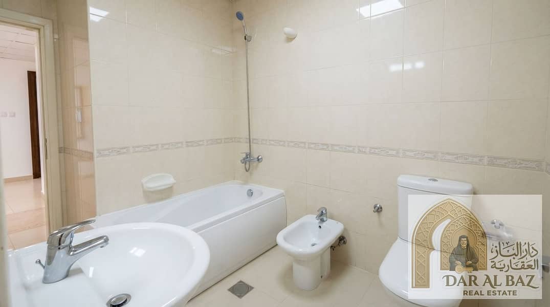 12 Enhance_real_estate_property_pho…_20260921042852. jpeg
