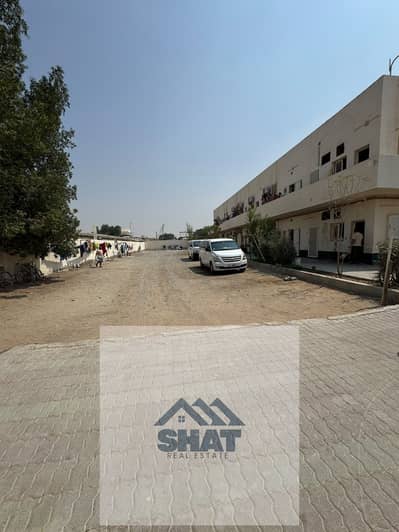 Labour Camp for Sale in Al Sajaa, Sharjah - 8f687d87-f23c-4633-82aa-875c4ee70b0d. jpg Labour Camp for Sale in Al Sajaa, Sharjah - 8f687d87-f23c-4633-82aa-875c4ee70b0d. jpg