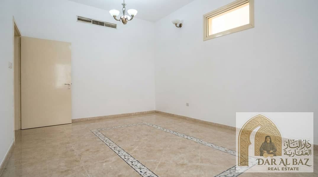 2 Real_estate_photo_enhancement_in…_20260913011641. jpeg