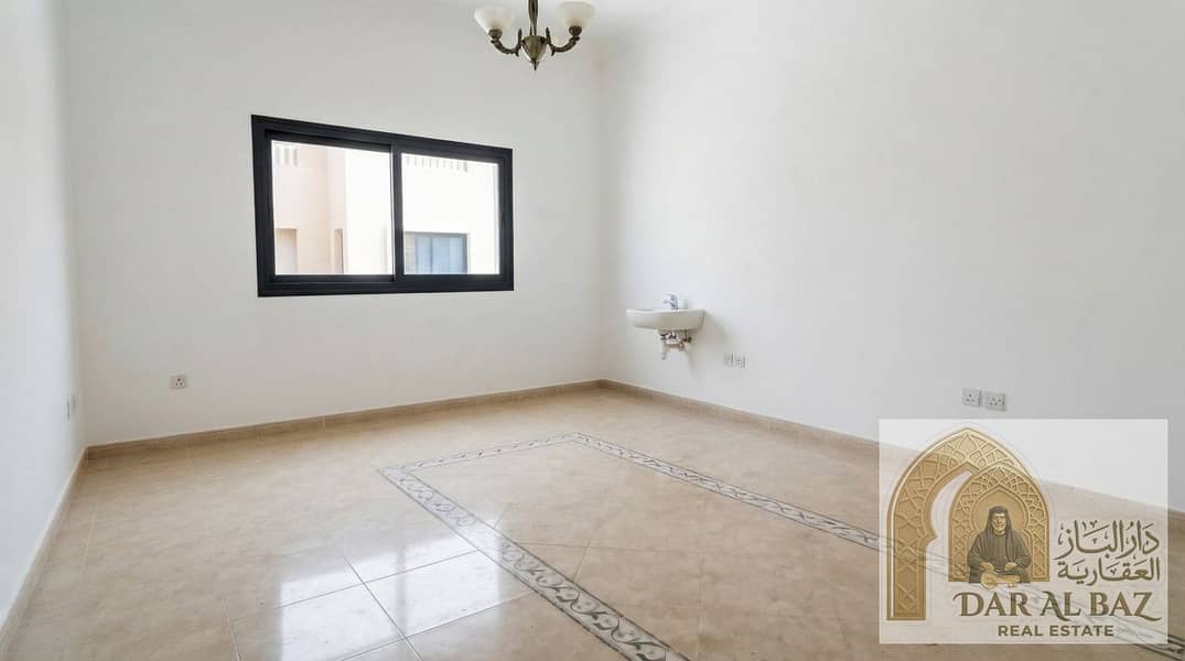 3 Enhancing_real_estate_listing_ph…_20260913011248. jpeg