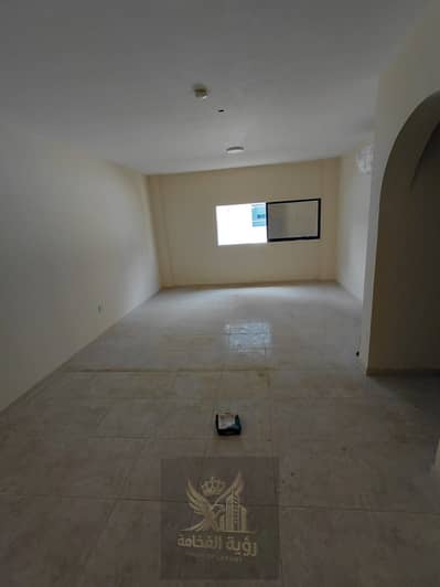 2 Schlafzimmer Wohnung zum Miete in Al Majaz, Sharjah - WhatsApp Image 2026-09-29 at 8.43. 50 PM (3). jpeg 2 Schlafzimmer Wohnung zum Miete in Al Majaz, Sharjah - WhatsApp Image 2026-09-29 at 8.43. 50 PM (3). jpeg