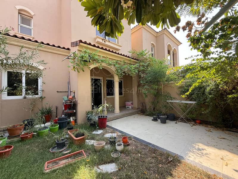 Comfortable Living | Maids Room | Spacious Layout Comfortable Living | Maids Room | Spacious Layout