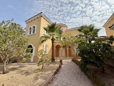 Villa de 5 chambres à à louer à Jumeirah Park, Dubai - IMG_3180. jpg Villa de 5 chambres à à louer à Jumeirah Park, Dubai - IMG_3180. jpg