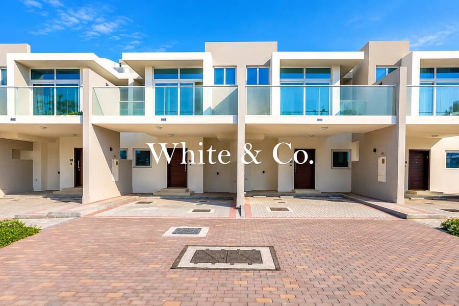 Reihenhaus in DAMAC Hills 2 (Akoya by DAMAC),Vardon, 3 schlafzimmer, 1380000 AED - 15674797 Reihenhaus in DAMAC Hills 2 (Akoya by DAMAC),Vardon, 3 schlafzimmer, 1380000 AED - 15674797
