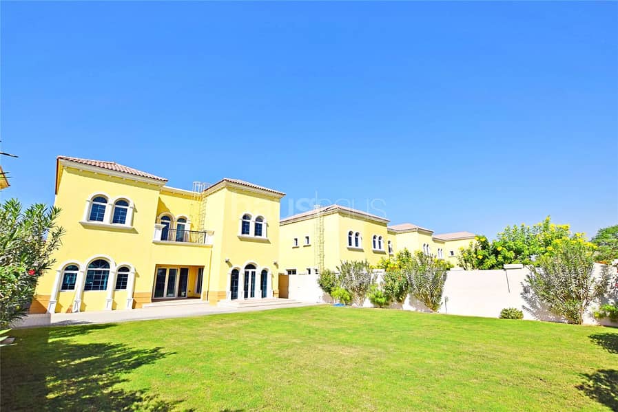 Villa a Jumeirah Park,District 5, 3 camere da letto, 7149000 AED - 16683901 Villa a Jumeirah Park,District 5, 3 camere da letto, 7149000 AED - 16683901