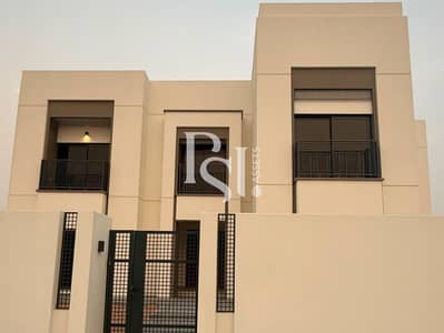 Villa de 6 chambres à à louer à Al Shamkha, Abu Dhabi - Watermark-4. JPG