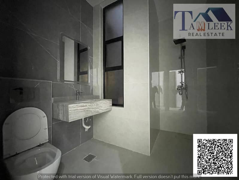 15 8de562f1-46b3-43fb-b389-3834a18461bd. jpg