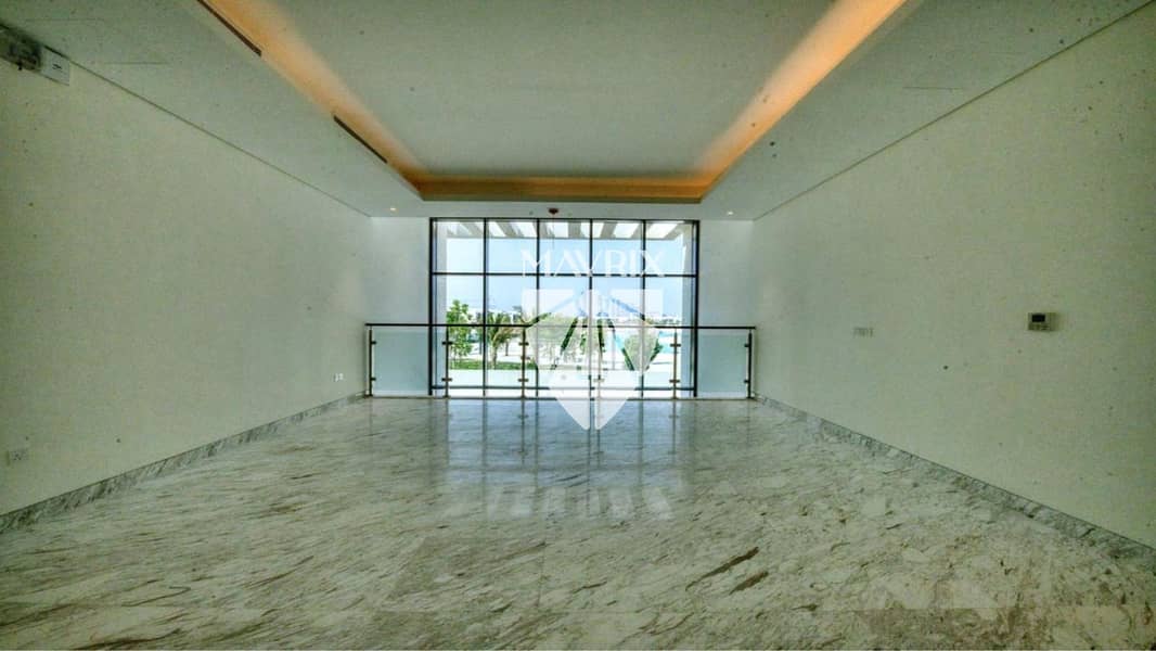 9 Image 9